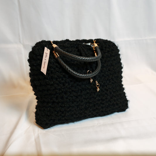 Borsetta in lana nera